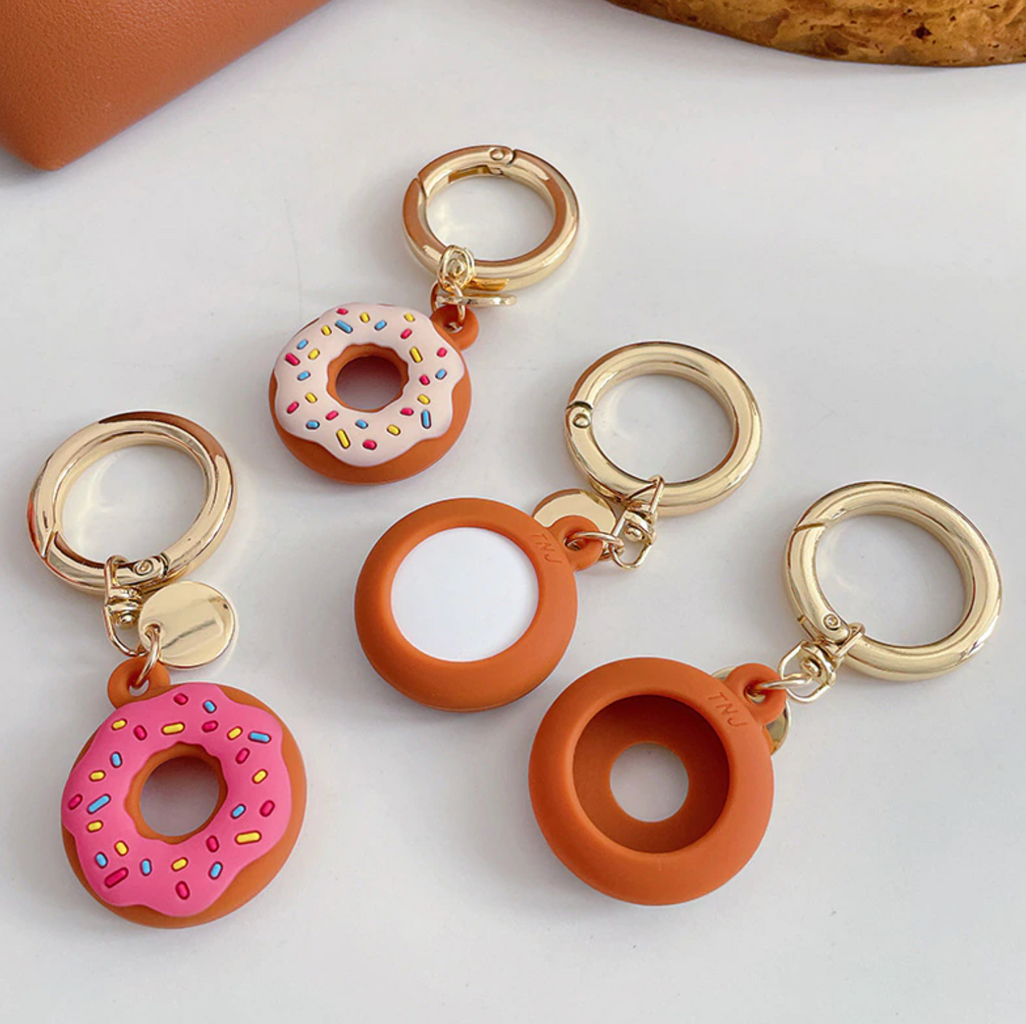 Doughnut Keychain AirTag Case